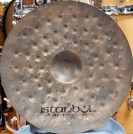 Istanbul Agop XIST 17" Dry Dark Crash 3.jpg
