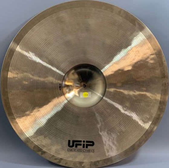 File:UFIP Vibra 22" Ride 3.jpg