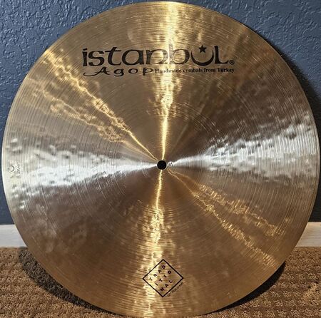 Istanbul Agop Traditional 18" Thin Crash 1.jpg