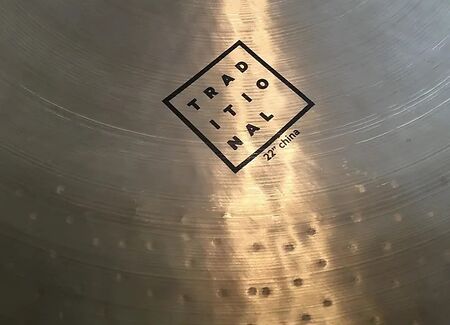 Istanbul Agop Traditional 22" China 2.jpg