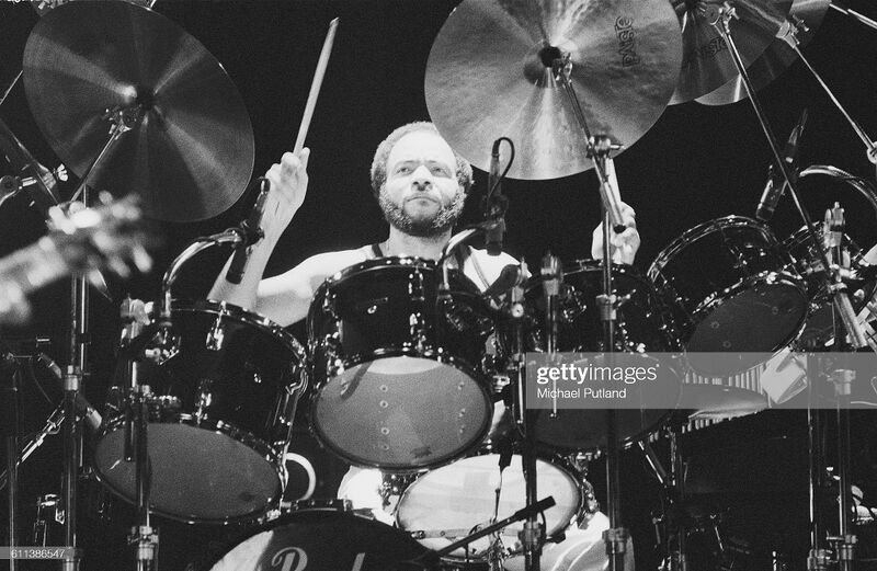 File:Chester thompson.jpg