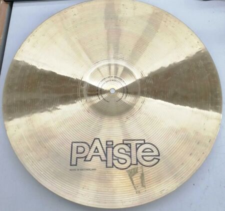 Signature 20 Symphonic Medium 3.jpg