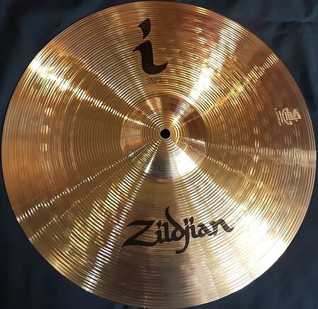 Zildjian I 16 Crash 1.jpg