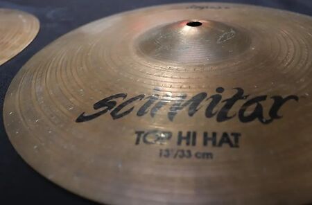 Zildjian Scimitar 13" Hi-Hat 2.jpg