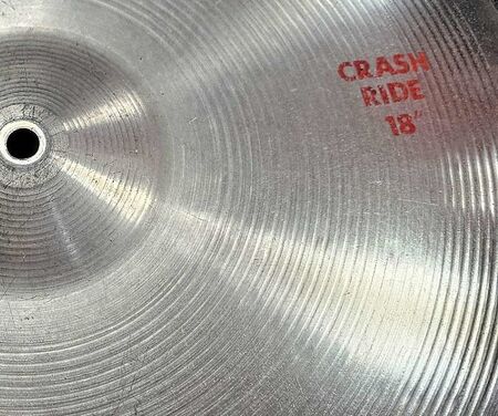 Meinl Streamer 18 Crash Ride 2.jpg