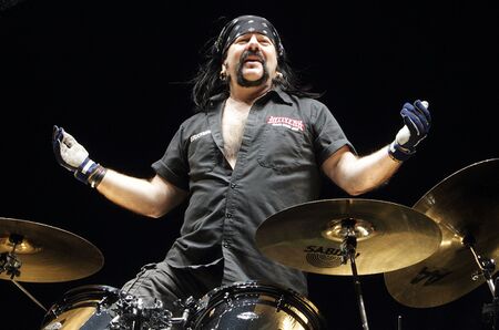 Vinnie Paul.jpeg