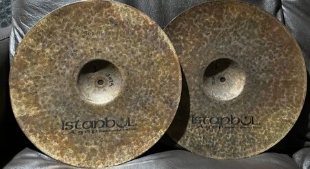 Istanbul Agop Pasha 14" Hi-Hat 3.jpg
