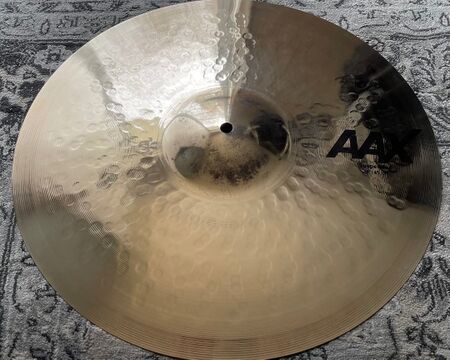 Sabian AAX 18" Suspended 1.jpg