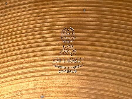 A Zildjian 22" Flat Top Cymbal 2.jpg