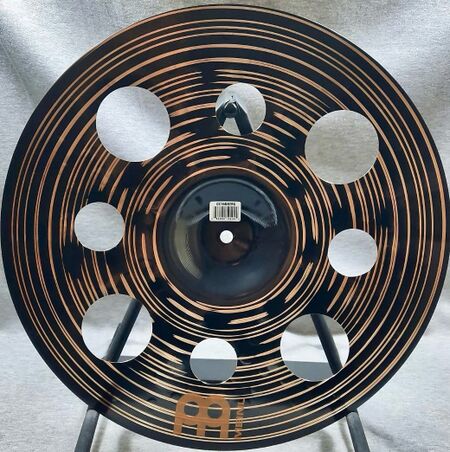 Meinl Classics Custom Dark 16" Trash Crash 3.jpg