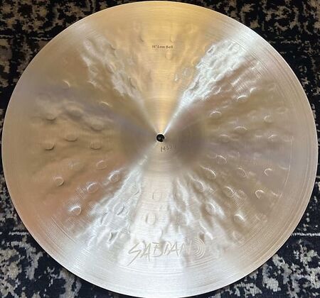 Sabian HHX Anthology 18" Low Bell 3.jpg