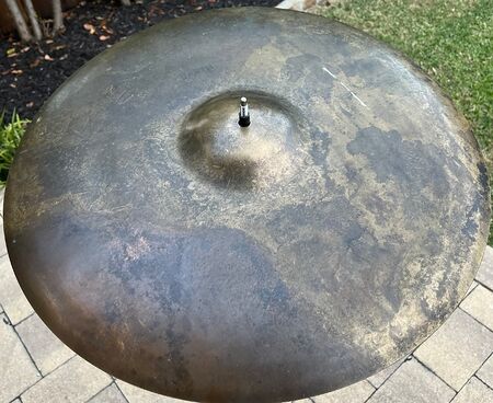 A Zildjian 21 Earth Ride 1.jpg