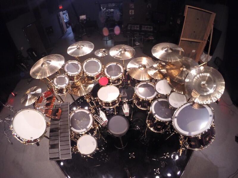 File:Neil Peart R40 set.jpg