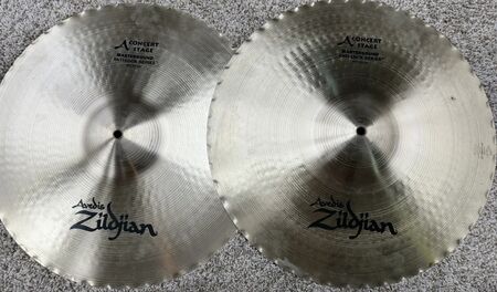 A Zildjian 18 Concert Stage Mastersound Anti-Lock1.jpg