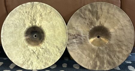 Meinl Dragon 14 Medium Hihat 4.jpg