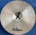 A Zildjian 19" Classic Orchestral Medium 3.jpg