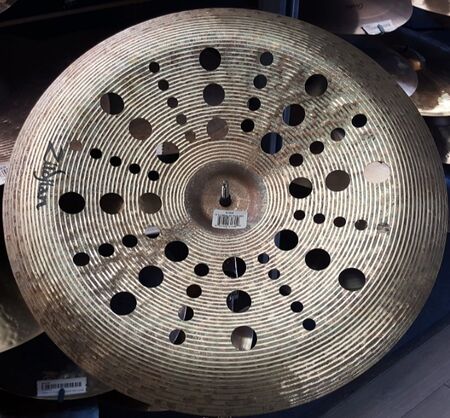 K Custom 18 Special Dry Trash China 3.jpg