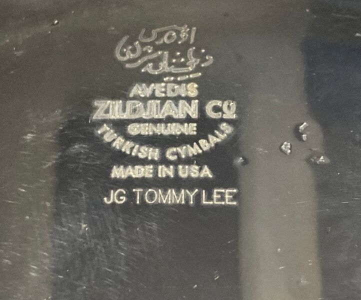 File:Tommy Lee Zil-Bel engraving.jpg