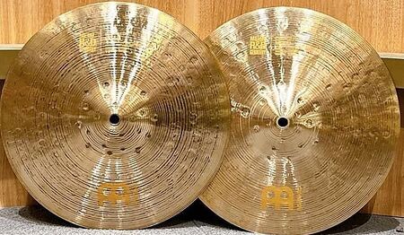 Meinl Byzance Foundry Reserve 12" Hihat 1.jpg