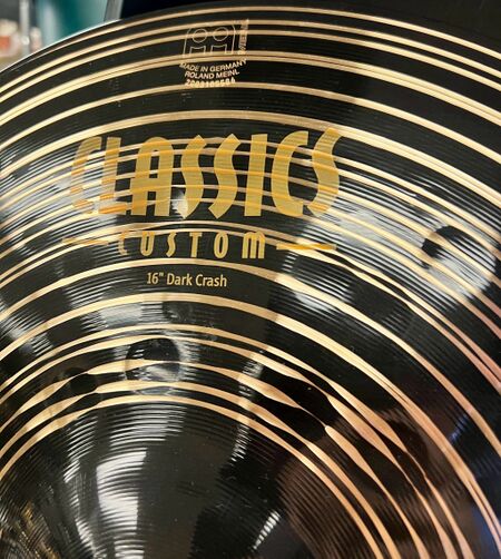 Meinl Classics Custom 16" Dark Crash 2.jpg