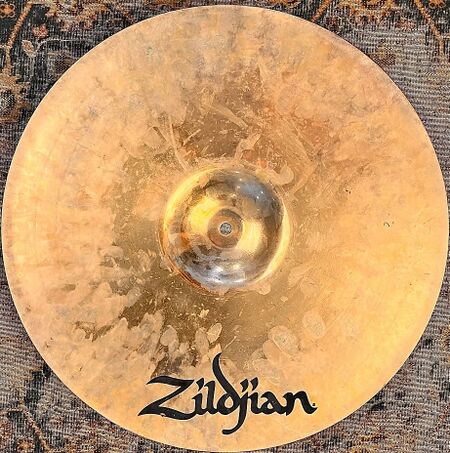 Zildjian K Custom 18 Ride 3.jpg