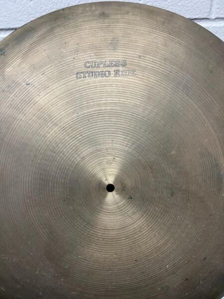 Sabian AA 22" Cupless Studio Ride 2.jpg