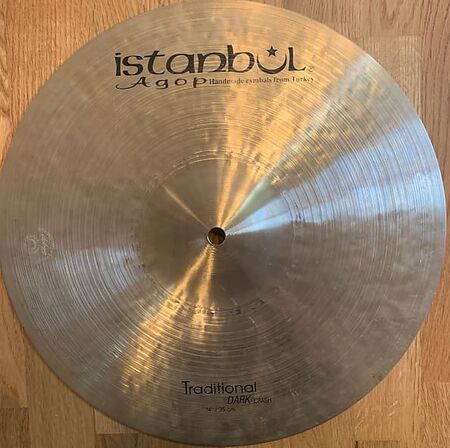 Istanbul Agop Traditional 14" Dark Crash 1.jpg