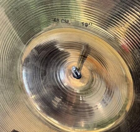 Sabian AA 19" Medium Crash 2.jpg