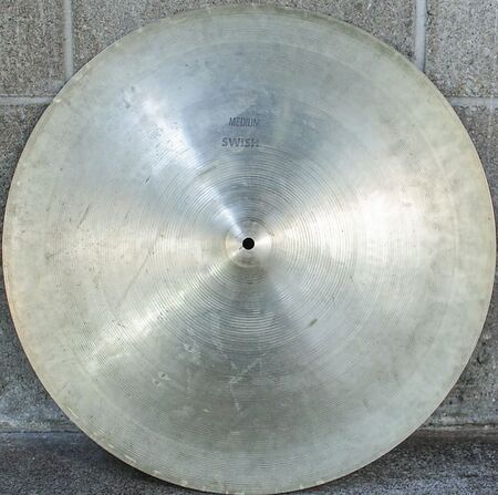 A Zildjian 22" Medium Swish 1.jpg
