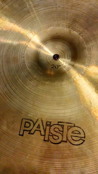 File:2002 20 Concert 3.jpg