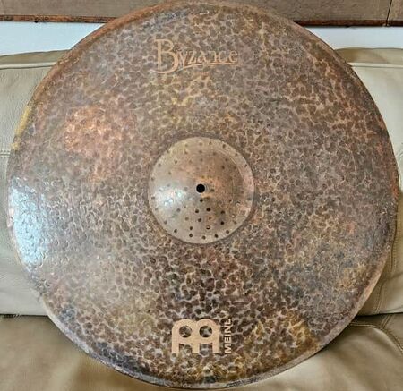 Meinl Byzance 24" Dark Ride 1.jpg