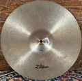 A Zildjian 16" Classic Orchestral Medium Heavy 3.jpg