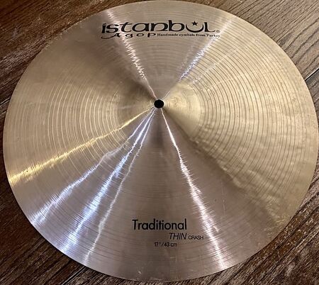 Istanbul Agop Traditional 17" Thin Crash 1.jpg