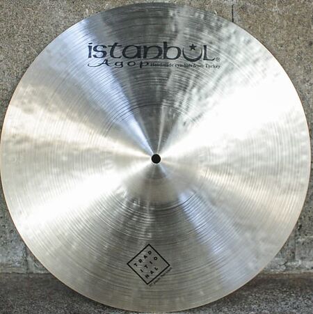 Istanbul Agop Traditional 17" Paper Thin Crash 1.jpg