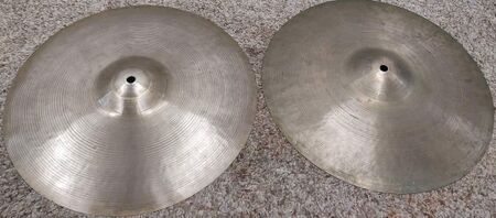 A Zildjian 13 Fast Hi-Hat 2.jpg
