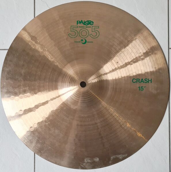 File:Crash 15 inch 856g.jpg