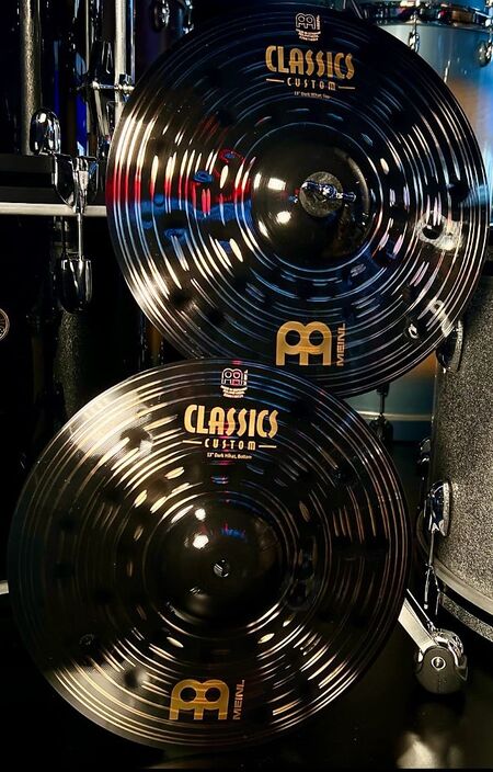 Meinl Classics Custom 13" Dark Hihat 1.jpg