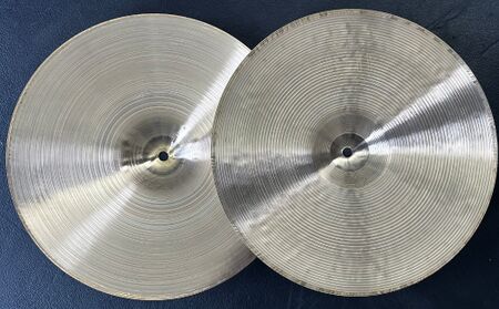 Sabian Paragon 14 Hi-Hats 4.jpg
