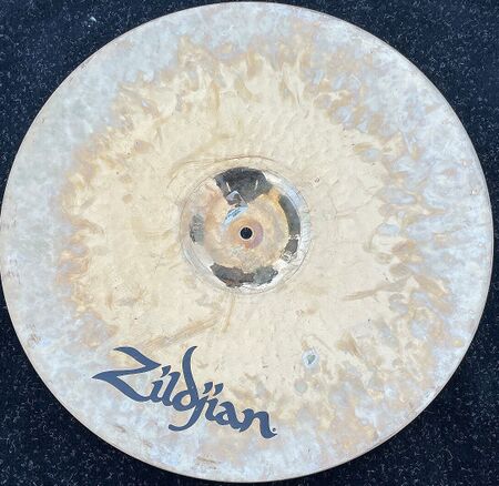 Zildjian K Custom 20 Ride 3.jpg