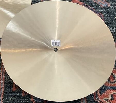 Meinl Byzance Traditional 14" Thin Hihat 4.jpg