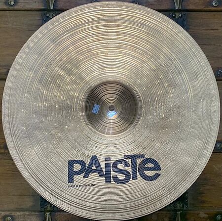 Paiste Innovations 18" Medium Crash 3.jpg