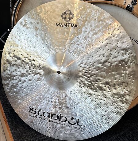 Istanbul Agop Mantra Signature 22" Ride 1.jpg
