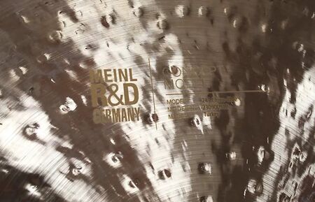 Meinl Byzance Jazz 24" China Ride 2.jpg