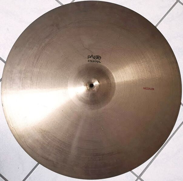 File:Stambul 24 med.jpg