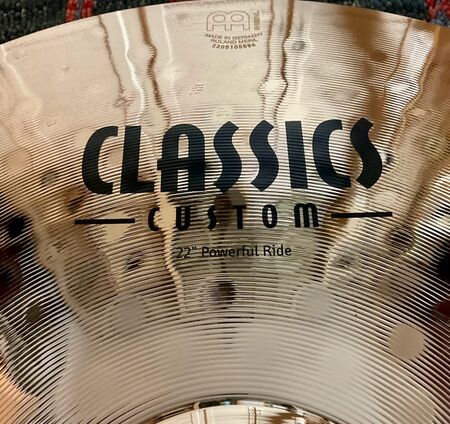 Meinl Classics Custom Brilliant 22" Powerful Ride 2.jpg