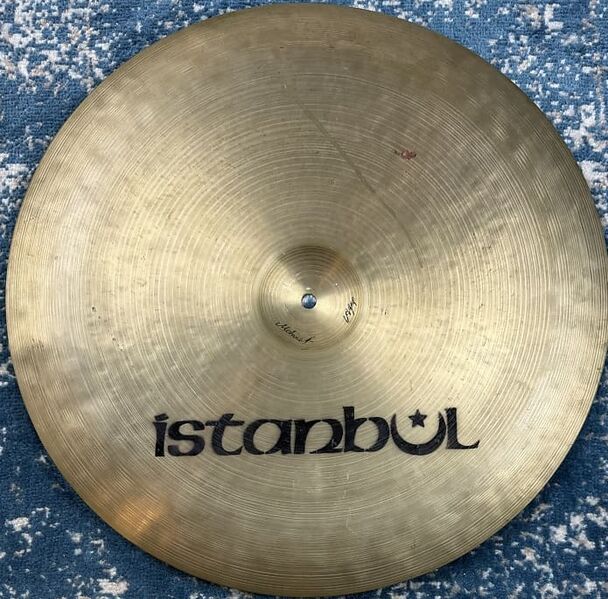 File:Istanbul 20" China 3.jpg