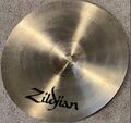 A Zildjian 18 Symphonic Viennese 4.jpg