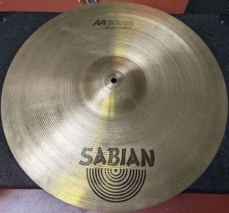 Sabian AA 20" Orchestral Suspended 1.jpg