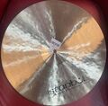 Istanbul Agop Traditional 17" Dark Crash 3.jpg