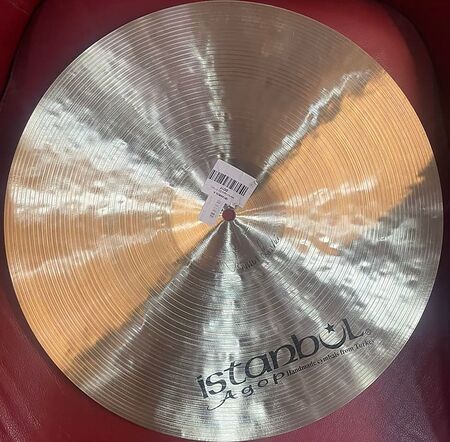 Istanbul Agop Traditional 17" Dark Crash 3.jpg